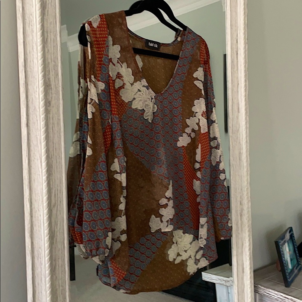 Fab’rik sheer, open arm top
